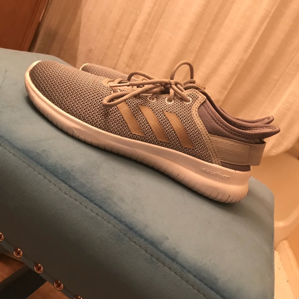 Adidas size 9 sneakers